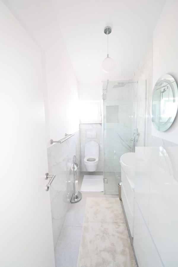 Vrsi Apartments Екстер'єр фото